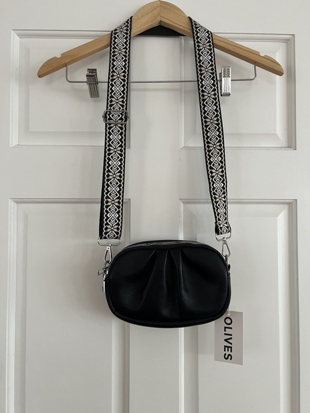 Saméria Vegan Leather Crossbody Bag